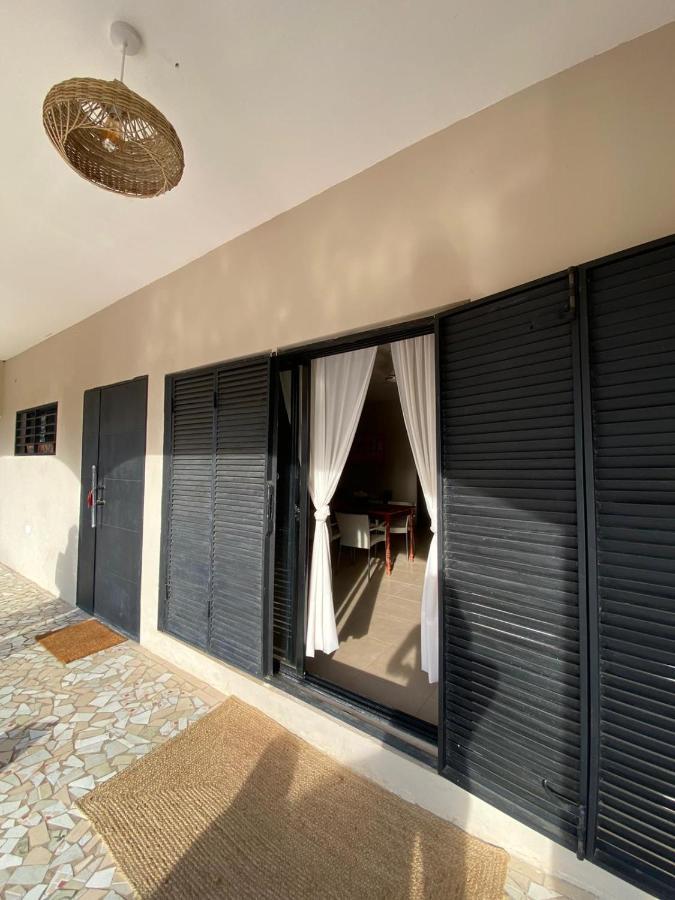 Pombo Kunda Villa Sanyang Buitenkant foto