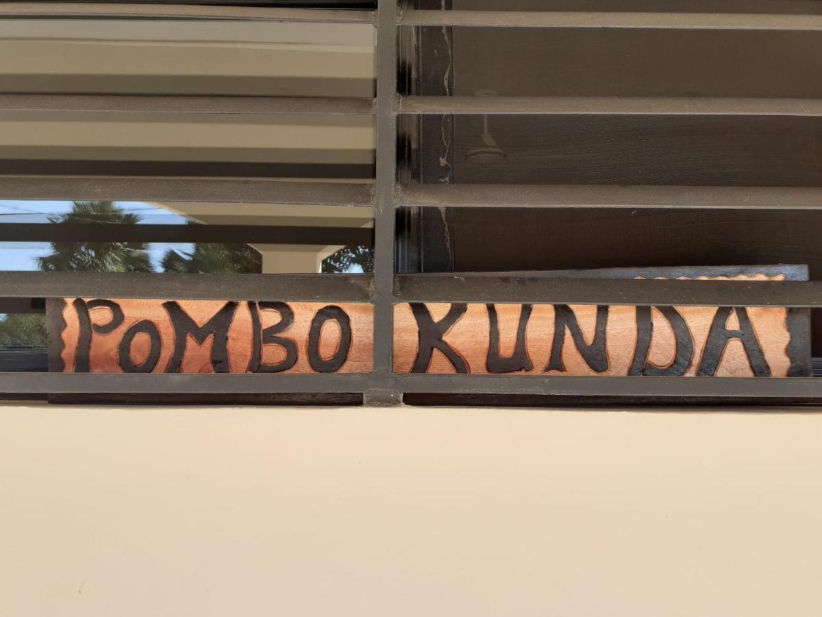 Pombo Kunda Villa Sanyang Buitenkant foto