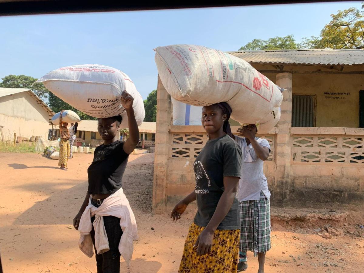 Pombo Kunda Villa Sanyang Buitenkant foto