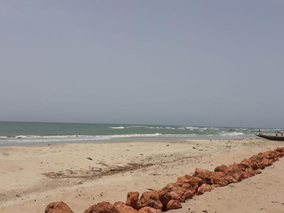 Pombo Kunda Villa Sanyang Buitenkant foto