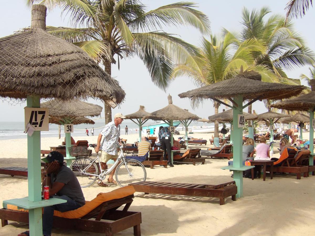Pombo Kunda Villa Sanyang Buitenkant foto