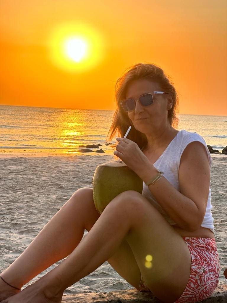 Pombo Kunda Villa Sanyang Buitenkant foto